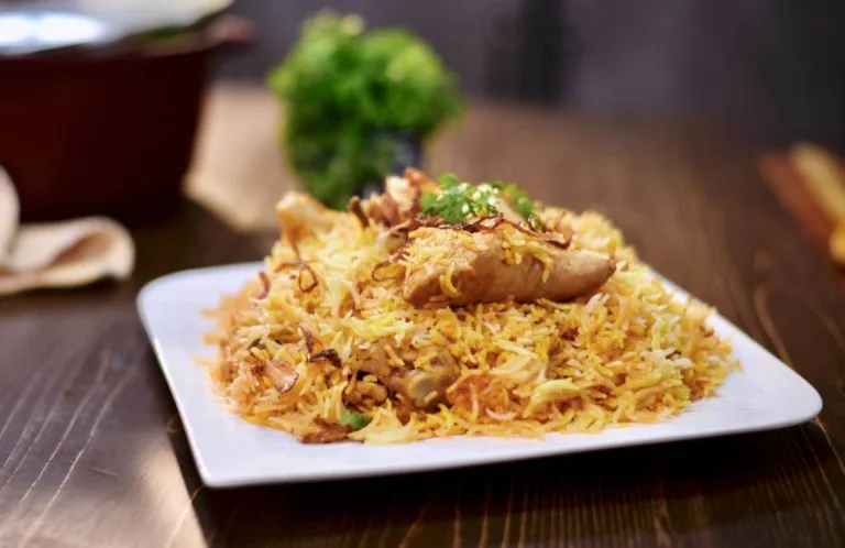 Lucknowi Chicken Biryani